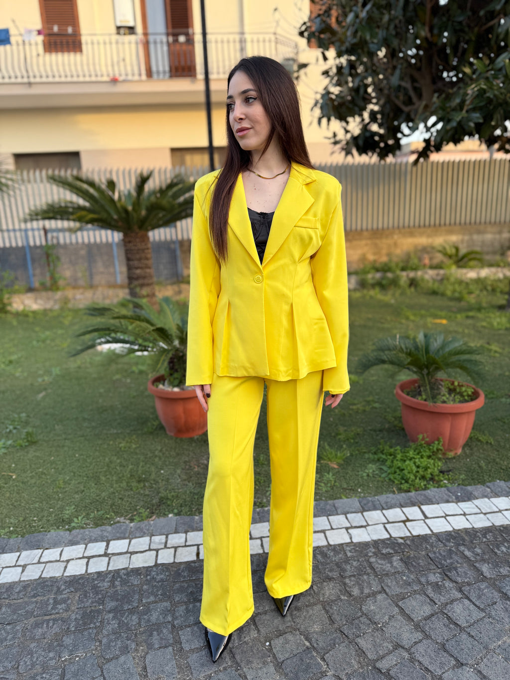 Tailleur Yellow