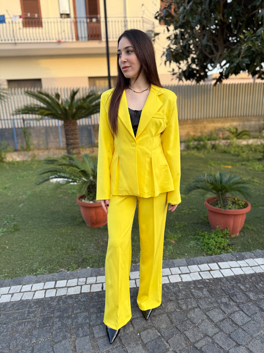 Tailleur Yellow