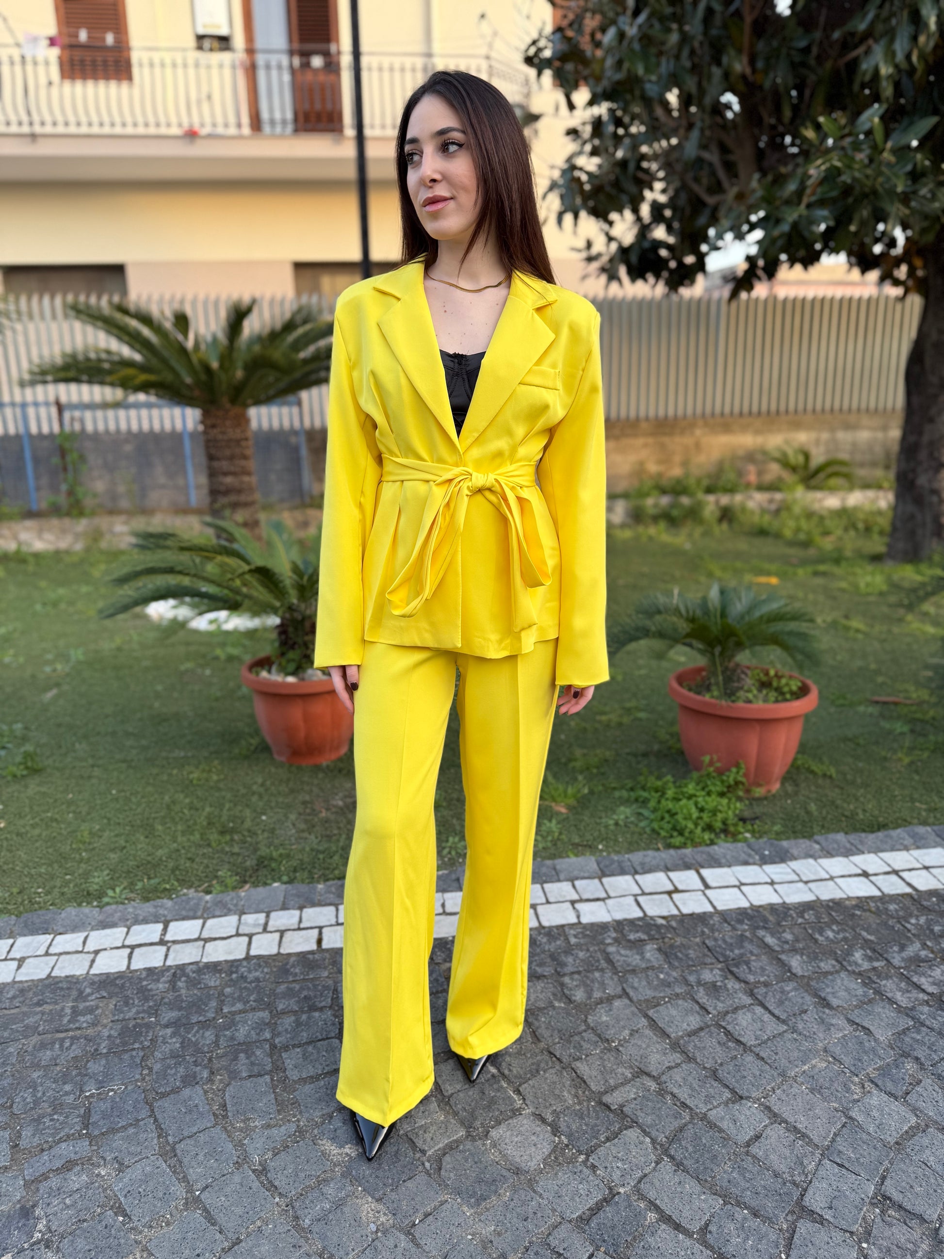 Tailleur Yellow